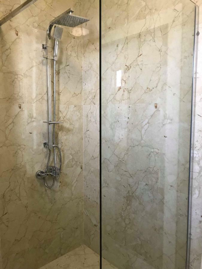 Hotel Dardani Titova Mitrovica Екстериор снимка